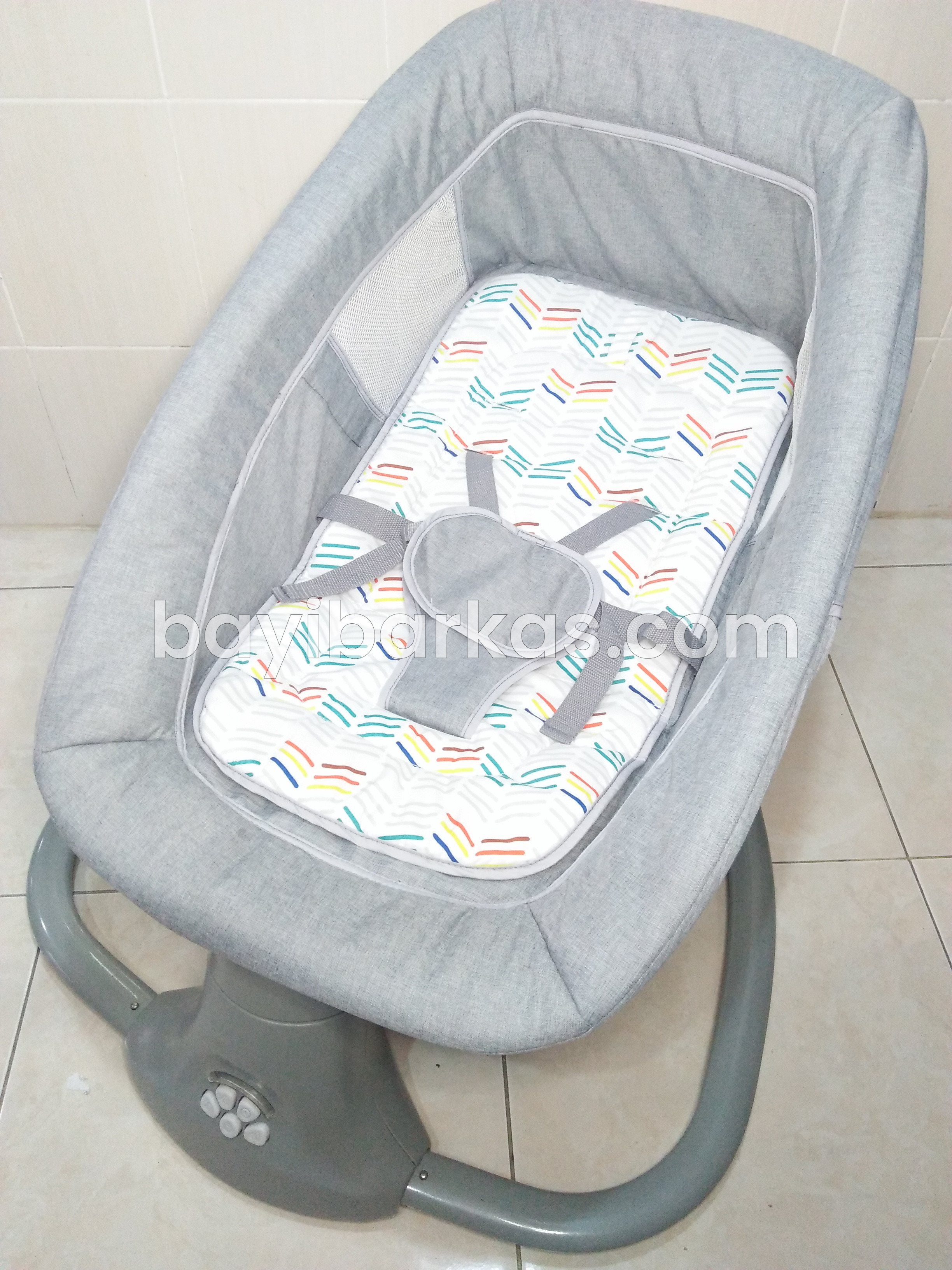 Electric Baby Swing COCOLATTE 'Snuggli' *Second (BP.MFA)