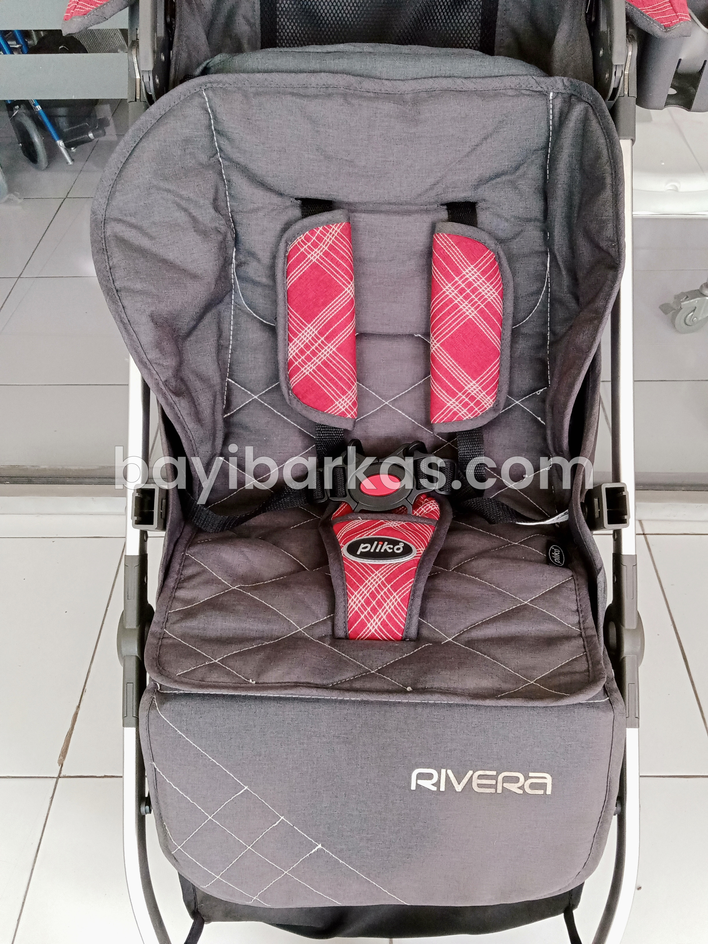 Stroller Koper Travelite merk PLIKO 'RIVERA' Merah *Second (BP. VA)