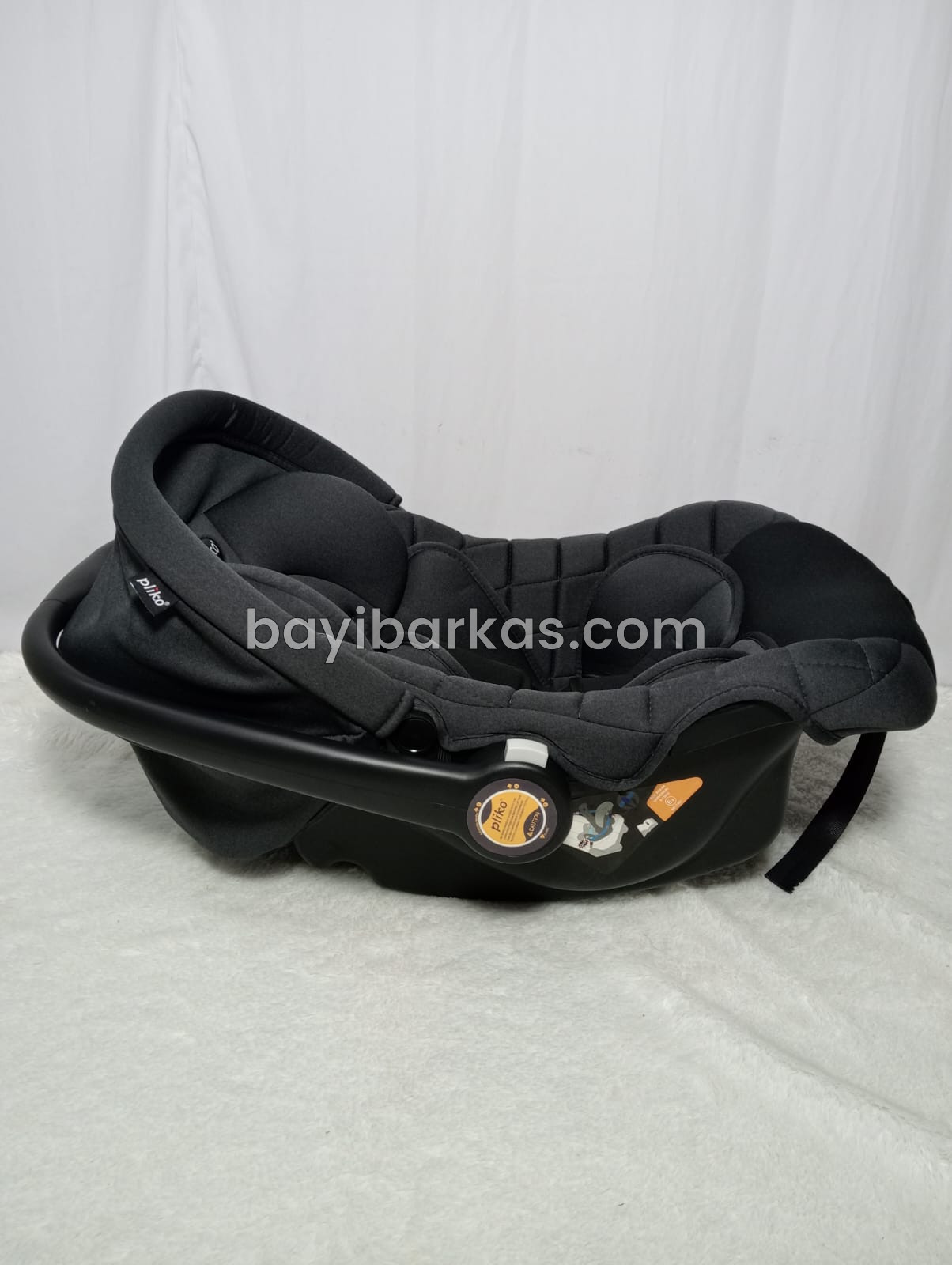 Carseat Infant Carrier Pliko PUFFY Hitam *Like New (BP.NA)