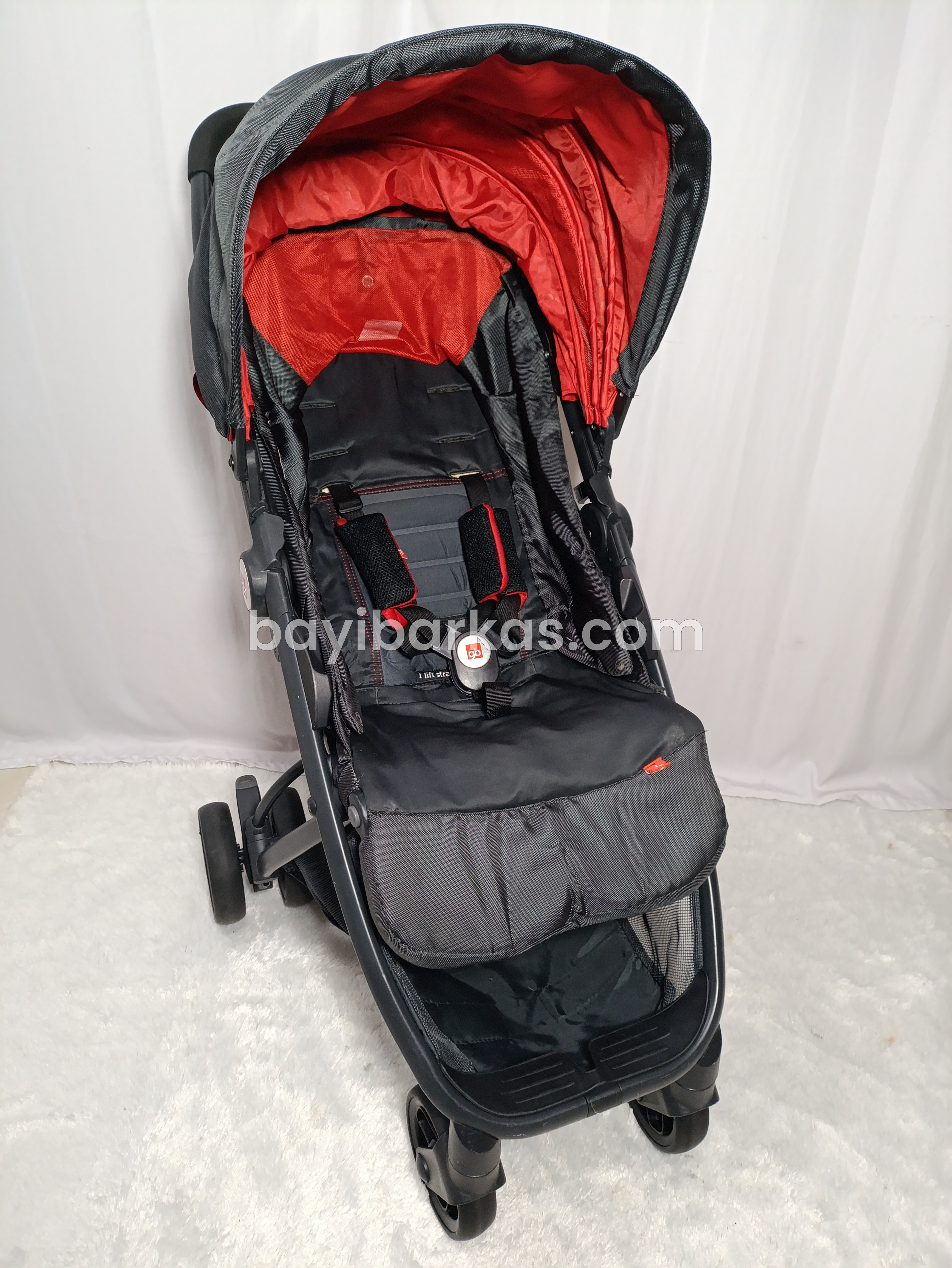 Stroller Cocolatte  GB ' Ellum' second (BP MA)