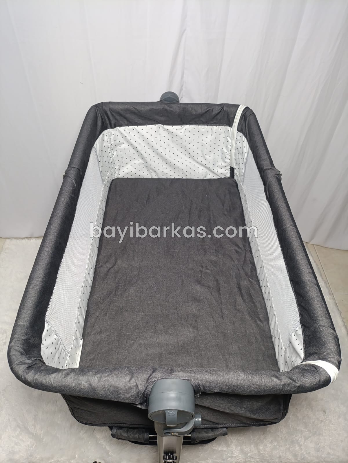 Box bayi SPACE BABY 'SB 1820' Abu Abu *Like new