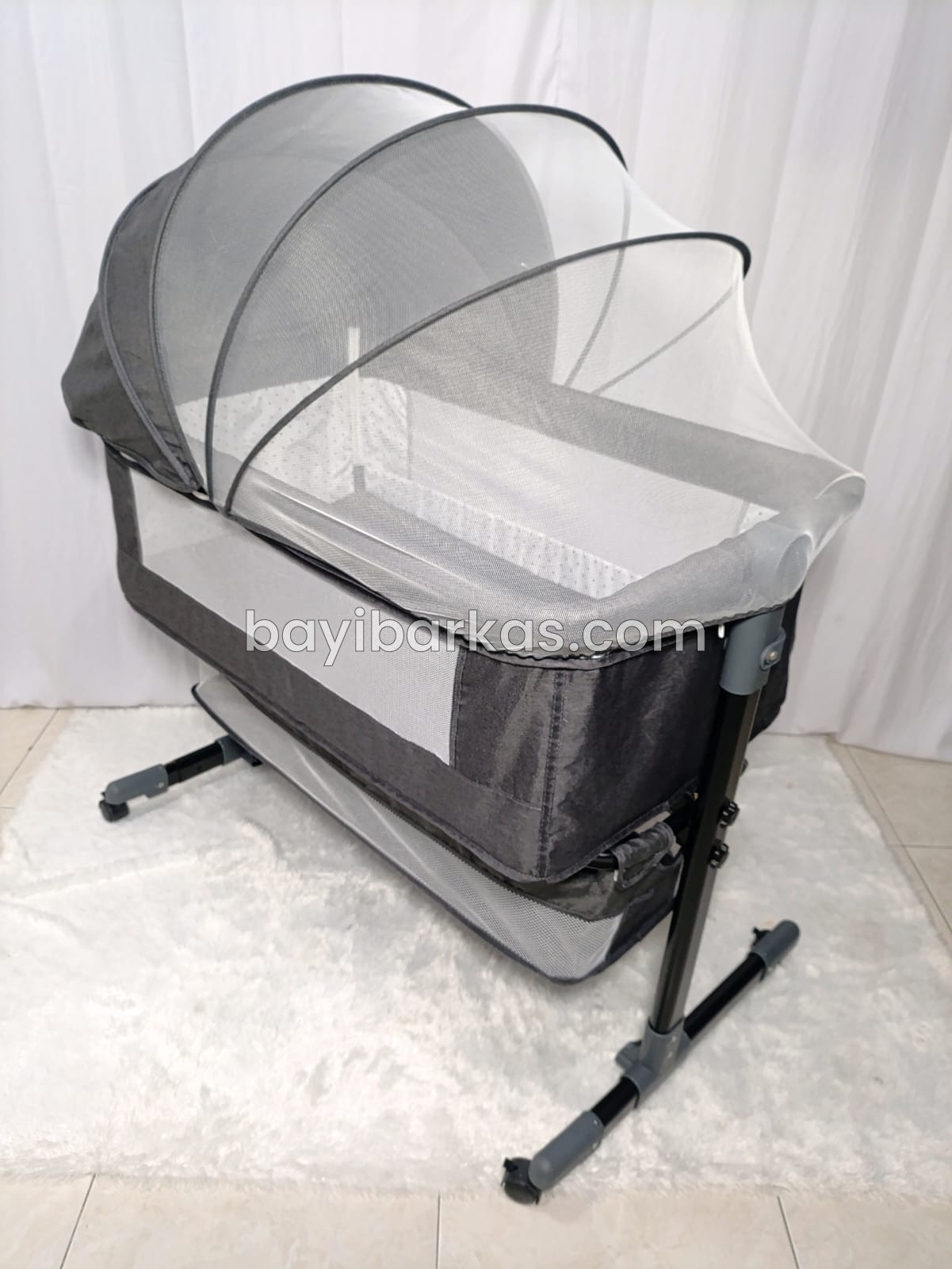 Box bayi SPACE BABY 'SB 1820' Abu Abu *Like new